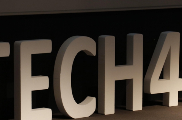 tech_technology_informatic_event_Ai_opinno